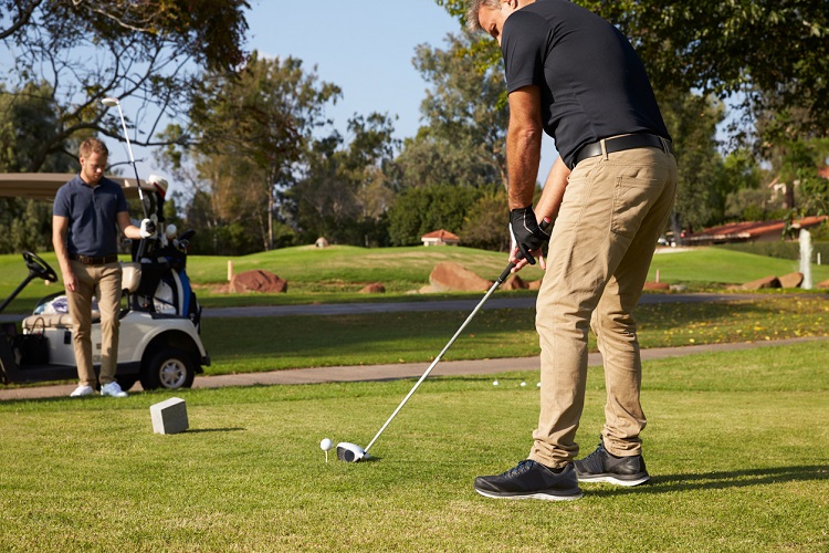 tall golfer