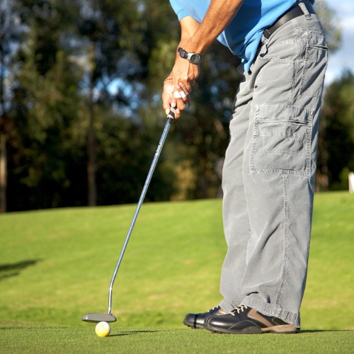 how to grip a putter